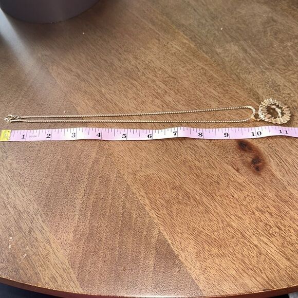 Vintage Necklace with  Double Hoop Pendant! - Picture 6 of 8